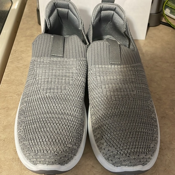 Tommy Bahama Slip on Sneakers - Picture 8 of 10